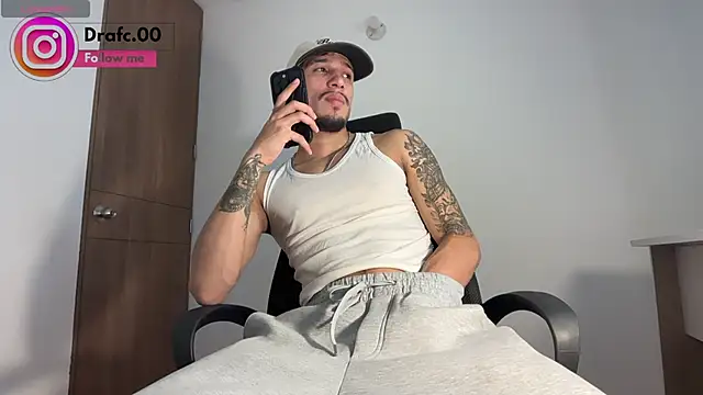 Snapshot of rafael_stone11 chatting on 06/27/26, 03:12 rafael stone11 online show from 06/27/26, 03:12