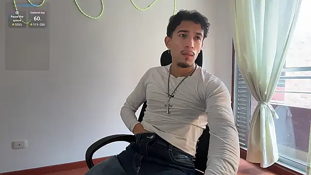 Snapshot of rafael_stone11 chatting on 02/07/26, 07:00 rafael stone11 online show from 02/07/26, 07:00