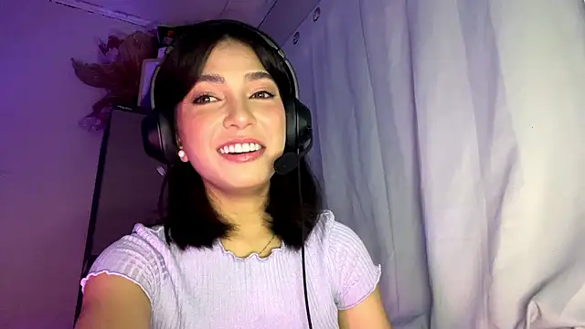 ConstancePorrini online show from 02/09/26, 07:28