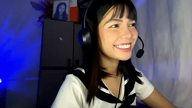 ConstancePorrini online show from 02/11/26, 07:41