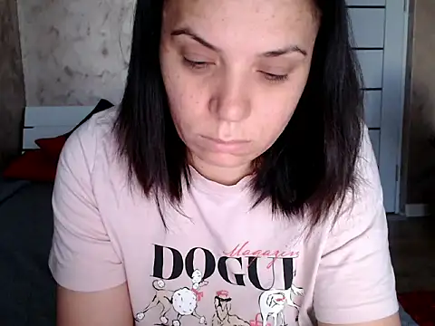 LorraGrey online show from 05/02/26, 04:07