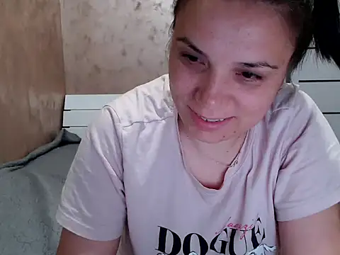 LorraGrey online show from 05/03/26, 08:01