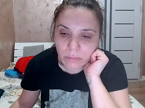 LorraGrey online show from 04/01/26, 07:33