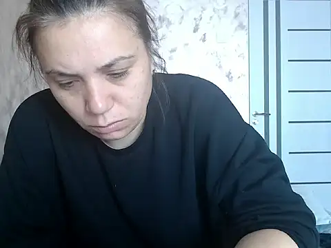 LorraGrey online show from 05/18/26, 06:18