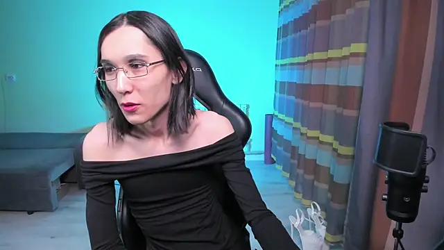 Snapshot of alison_marlowe chatting on 02/08/26, 02:59 alison marlowe online show from 02/08/26, 02:59