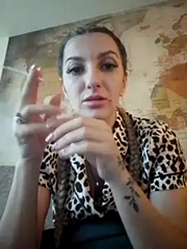 Snapshot of LannaQuinn chatting on 02/02/26, 09:19 LannaQuinn online show from 02/02/26, 09:19