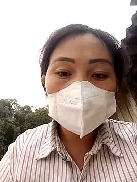 hot-luna- online show from 03/29/26, 11:01