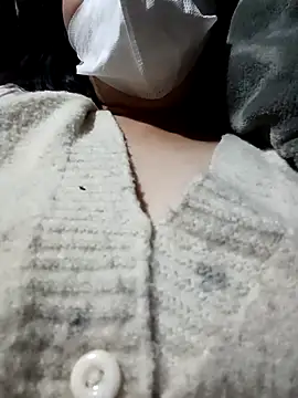 hot-luna- online show from 03/30/26, 12:17