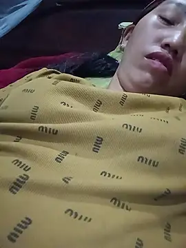 hot-luna- online show from 05/23/26, 01:21