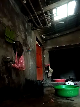 hot-luna- online show from 04/11/26, 07:38