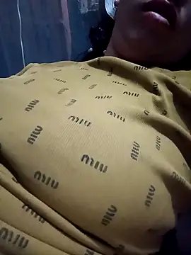 hot-luna- online show from 04/13/26, 10:14