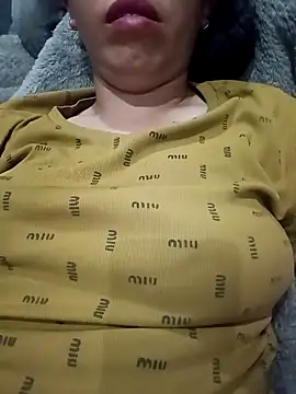 hot-luna- online show from 05/07/26, 08:56