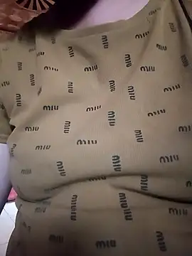 hot-luna- online show from 04/14/26, 10:20