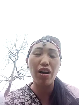 Snapshot of hot-luna- chatting on 02/15/26, 08:46 hot-luna- online show from 02/15/26, 08:46