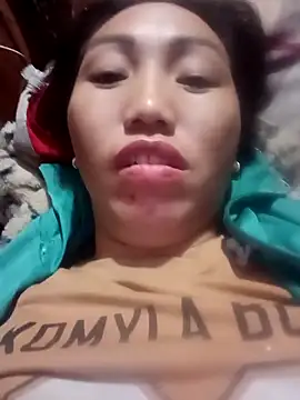 Snapshot of hot-luna- chatting on 02/13/26, 12:27 hot-luna- online show from 02/13/26, 12:27