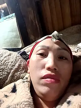 Snapshot of hot-luna- chatting on 02/02/26, 01:21 hot-luna- online show from 02/02/26, 01:21