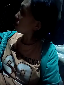 Snapshot of hot-luna- chatting on 02/25/26, 11:43 hot-luna- online show from 02/25/26, 11:43