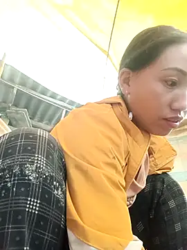 hot-luna- online show from 03/17/26, 12:57