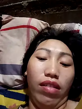 Snapshot of hot-luna- chatting on 02/18/26, 11:34 hot-luna- online show from 02/18/26, 11:34