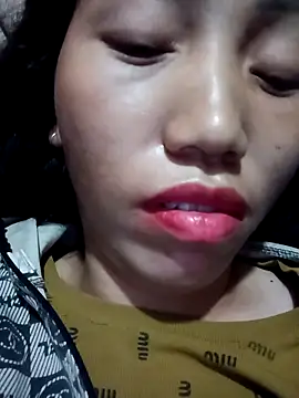 Snapshot of hot-luna- chatting on 02/20/26, 08:11 hot-luna- online show from 02/20/26, 08:11