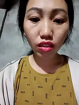 Snapshot of hot-luna- chatting on 02/19/26, 11:45 hot-luna- online show from 02/19/26, 11:45