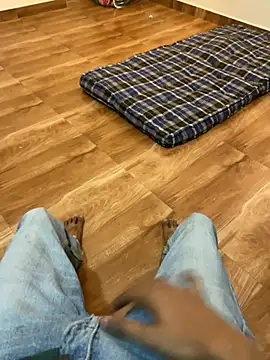 Indian-gentleman teen online show from 04/23/26, 12:51