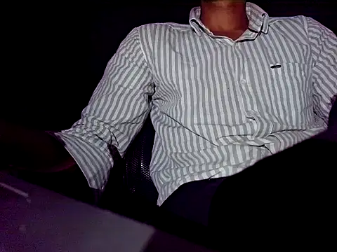 Indian-gentleman teen online show from 04/19/26, 10:05
