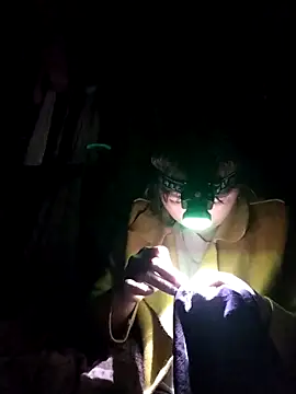 Snapshot of Bella-222 chatting on 02/20/26, 08:49 Bella-222 online show from 02/20/26, 08:49