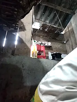 Snapshot of Bella-222 chatting on 02/15/26, 01:06 Bella-222 online show from 02/15/26, 01:06