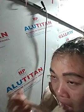 Snapshot of Bella-222 chatting on 02/10/26, 12:04 Bella-222 online show from 02/10/26, 12:04