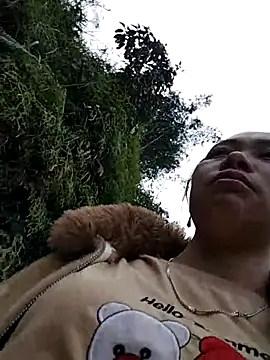 Snapshot of Bella-222 chatting on 02/17/26, 09:17 Bella-222 online show from 02/17/26, 09:17