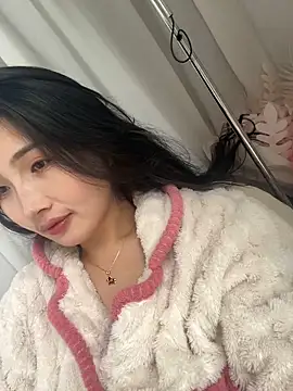 mimi-love13 online show from 03/02/26, 01:39