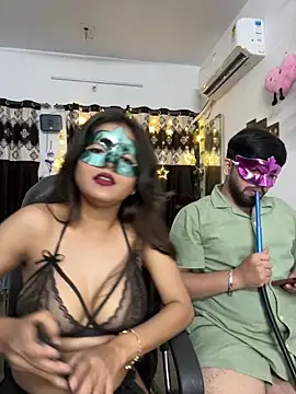 Snapshot of pooja_sexy79 chatting on 04/29/26, 06:14 pooja sexy79 online show from 04/29/26, 06:14