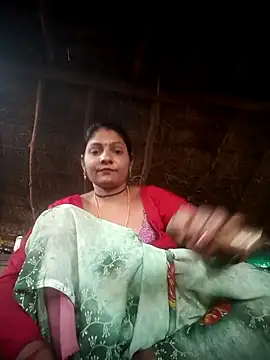 Hotty raghni online show from 02/07/26, 12:02