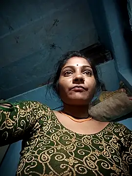 Hotty raghni online show from 02/09/26, 08:51