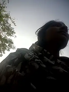 Hotty raghni online show from 02/24/26, 02:45