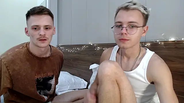 NikiKerryCum online show from 02/02/26, 12:48