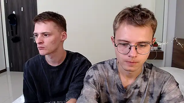 NikiKerryCum online show from 04/18/26, 09:44