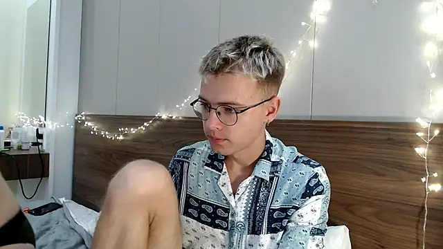 NikiKerryCum online show from 03/01/26, 01:55