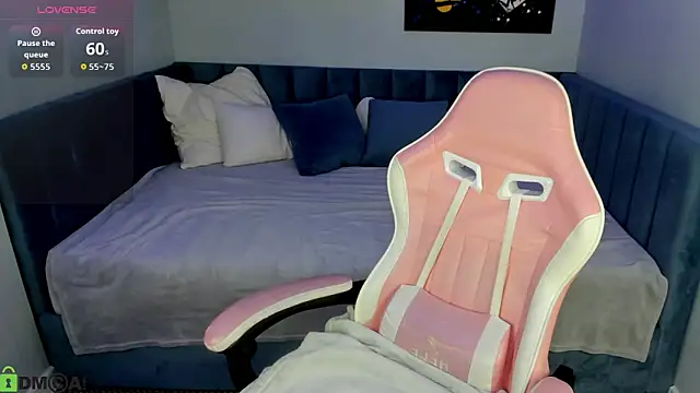 Stella Lee online show from 03/05/26, 10:23