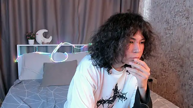Gentle Flash online show from 06/26/26, 01:06