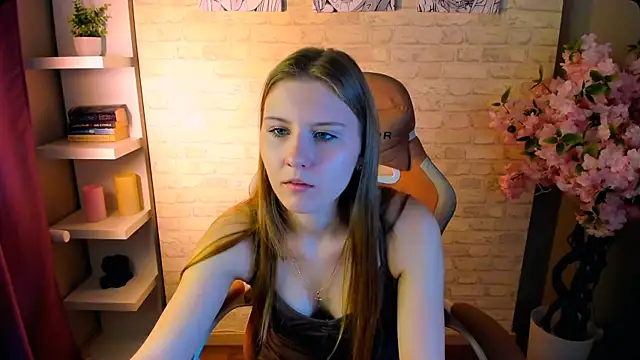 Snapshot of Caroline_Desire_ chatting on 02/24/26, 07:53 Caroline Desire online show from 02/24/26, 07:53