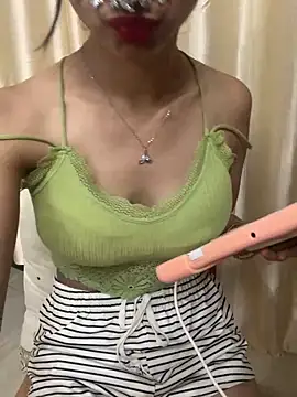 HEENA-STRIP online show from 03/19/26, 05:07