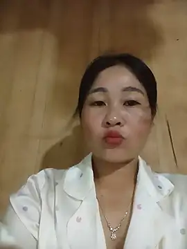 Snapshot of Dunk-namic chatting on 05/27/26, 01:29 Dunk-namic online show from 05/27/26, 01:29