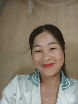 Snapshot of Dunk-namic chatting on 06/18/26, 02:44 Dunk-namic online show from 06/18/26, 02:44