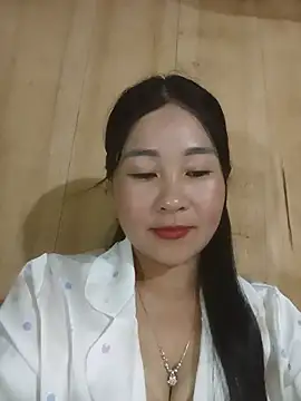 Snapshot of Dunk-namic chatting on 06/27/26, 04:13 Dunk-namic online show from 06/27/26, 04:13