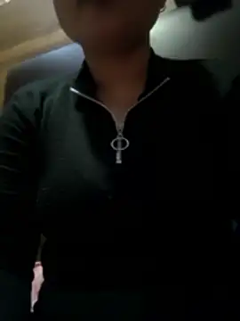 Suhanahotty1 online show from 02/15/26, 08:13