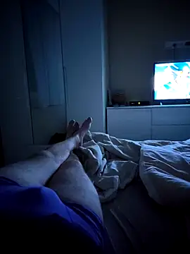 latya111 online show from 02/04/26, 08:37