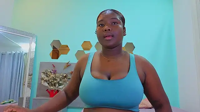 DanielaGil7 online show from 03/15/26, 12:34