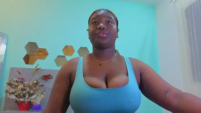 DanielaGil7 online show from 03/14/26, 12:11